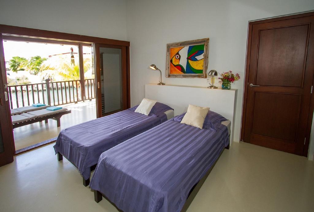 Waterlands Village Villa Kralendijk  Ruang foto